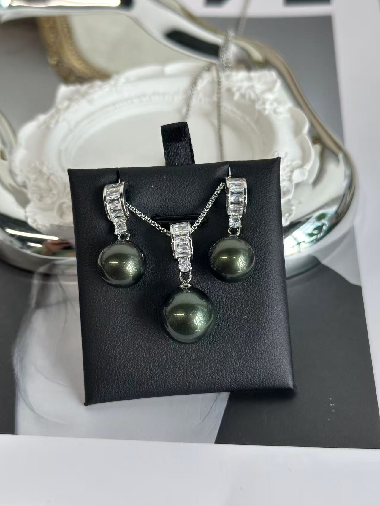 shell pearl sets
