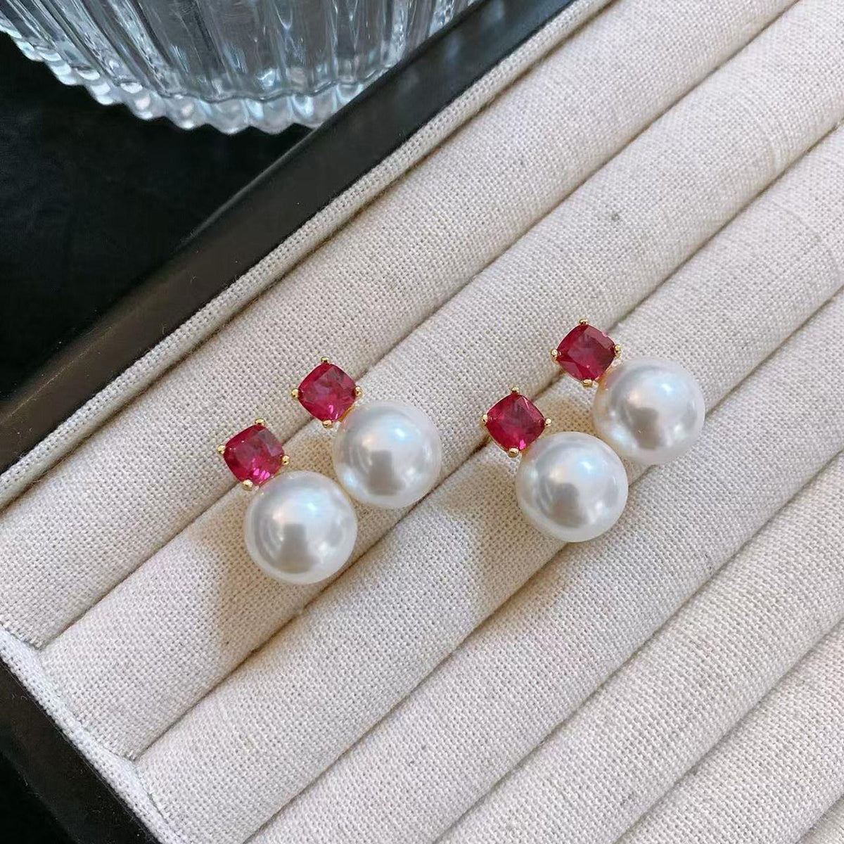 Gift for Her Red Stone 14mm White Pearl Stud Earrings Women Fashion Jewelry