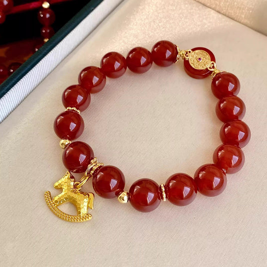 Crushed ice ice gold Trojan horse red agate beaded bracelet light luxury retro high-end sense natal year burgundy jewelry