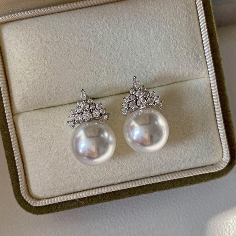 12mm white shellpearl earrings, stud earrings, suitable for gifts, must-have accessories for girls, suitable for daily wear and parties