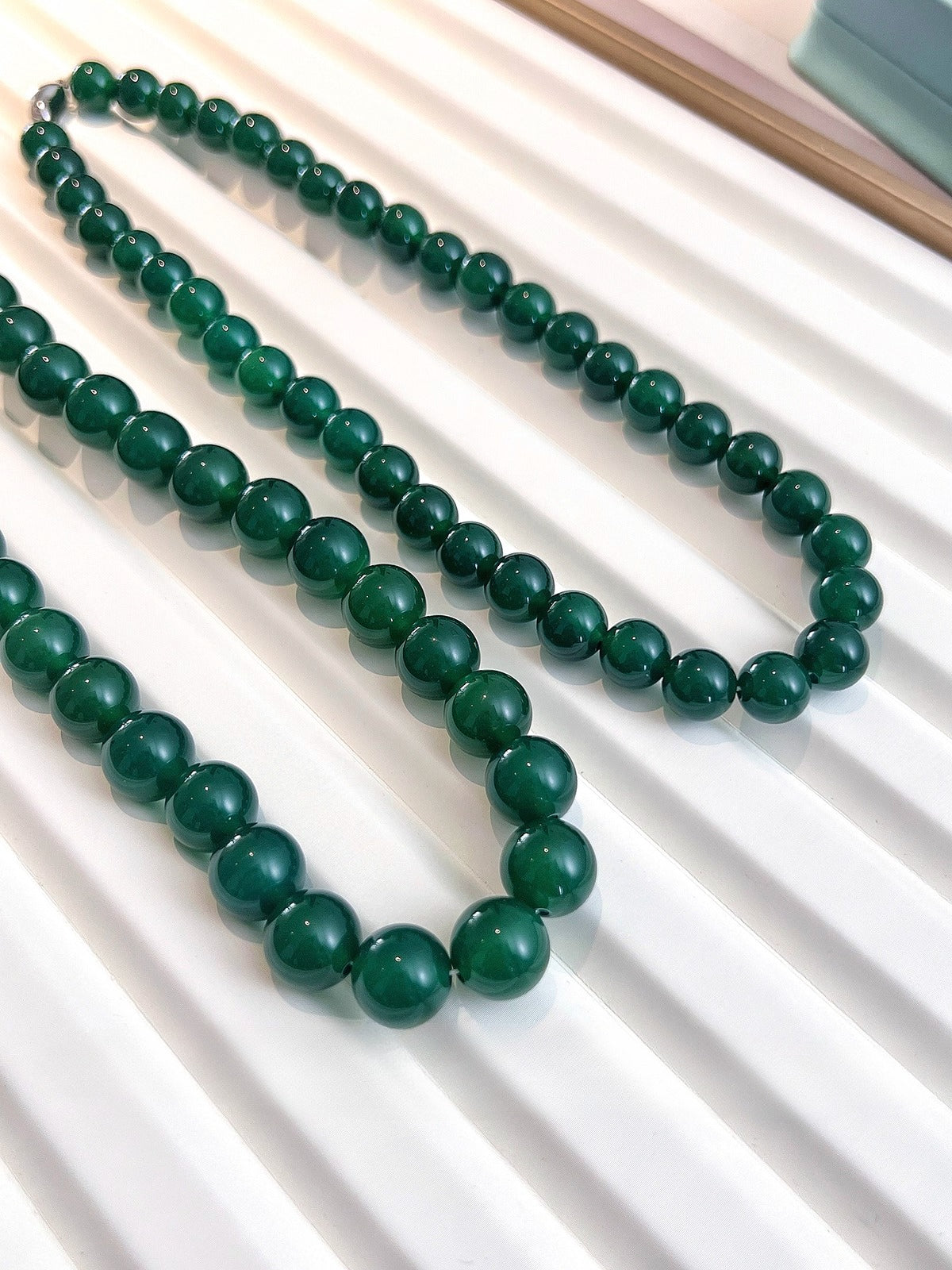 Green Chalcedony Bead Necklace – Natural Green Gemstone Necklace with 925 Sterling Silver Clasp, Elegant Women’s Jewelry