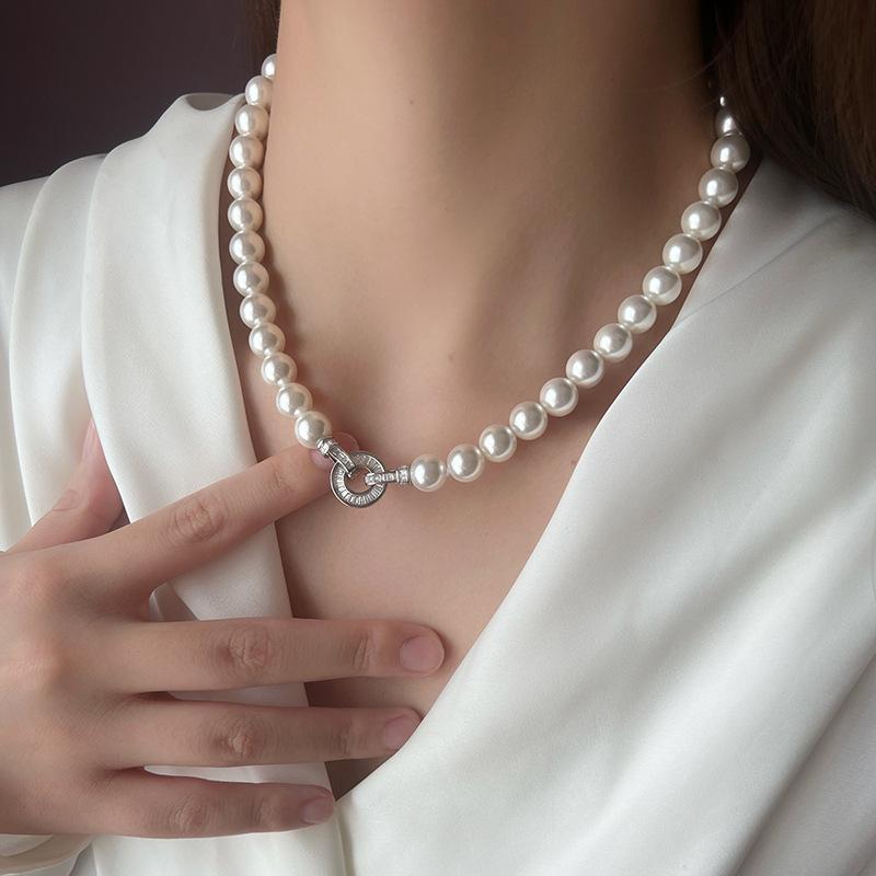 Ladies' set of white white dress necklace ladies 2025 new temperate frenzy luxury luxury gift gift graduation birthday gift suitable for mother's Day gift
